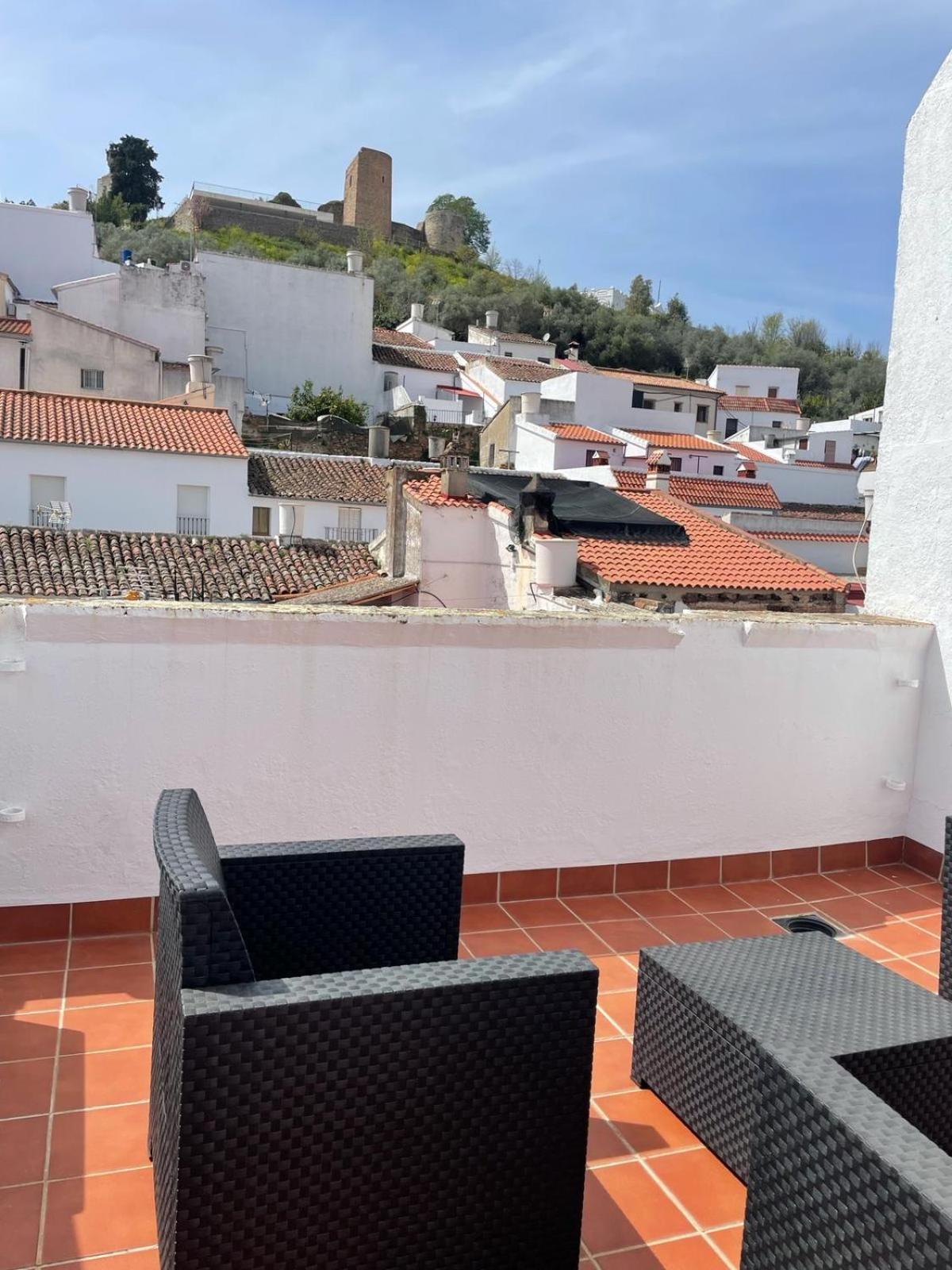 Apartamento Puerta Del Perdon Constantina Kültér fotó